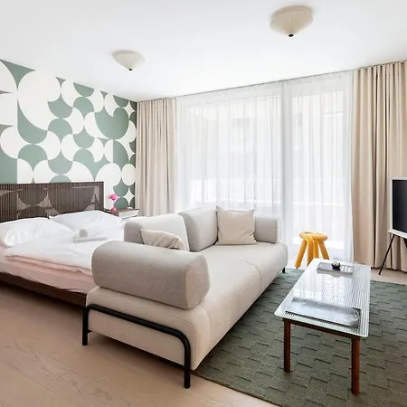 Bauhaus 70 Retro Art By Castle & Danube Appartement Bratislava