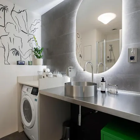 Appartement Bauhaus 70 Retro Art By Castle & Danube